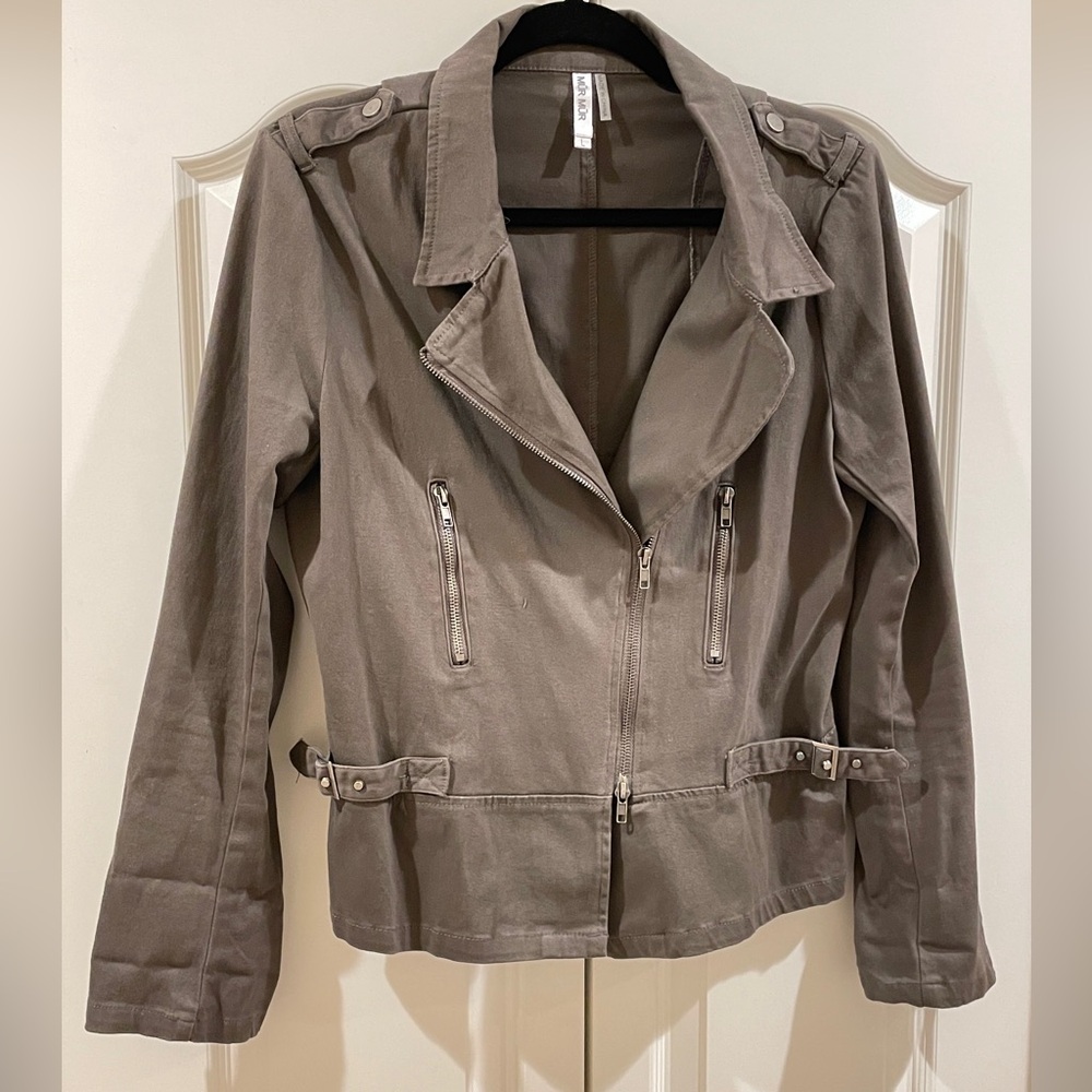 Dark grey biker jacket from Vici. Size L